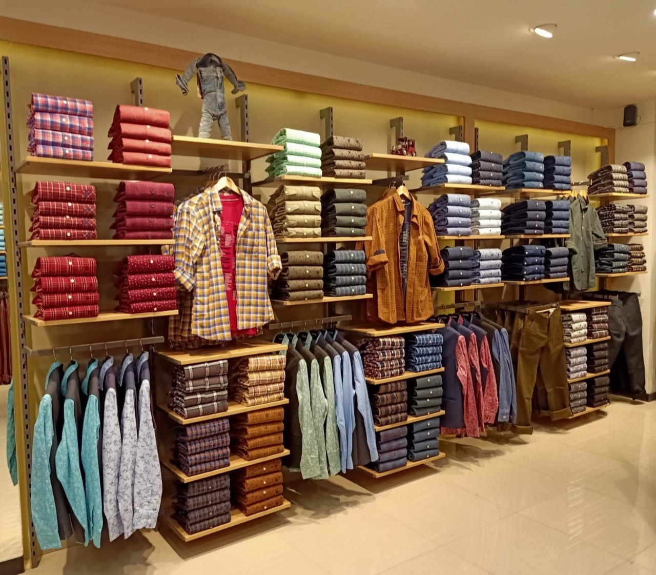 Garment Display Rack In Kahalgaon